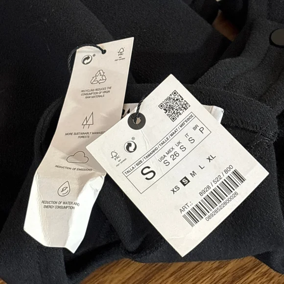 Zara Back Cut Out Crop Top Women’s Small Black Snaps Short Sleeve NWT - Picture 8 of 11